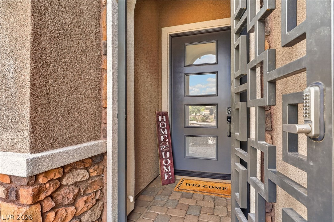 1179 North Water Street Property Photo 4