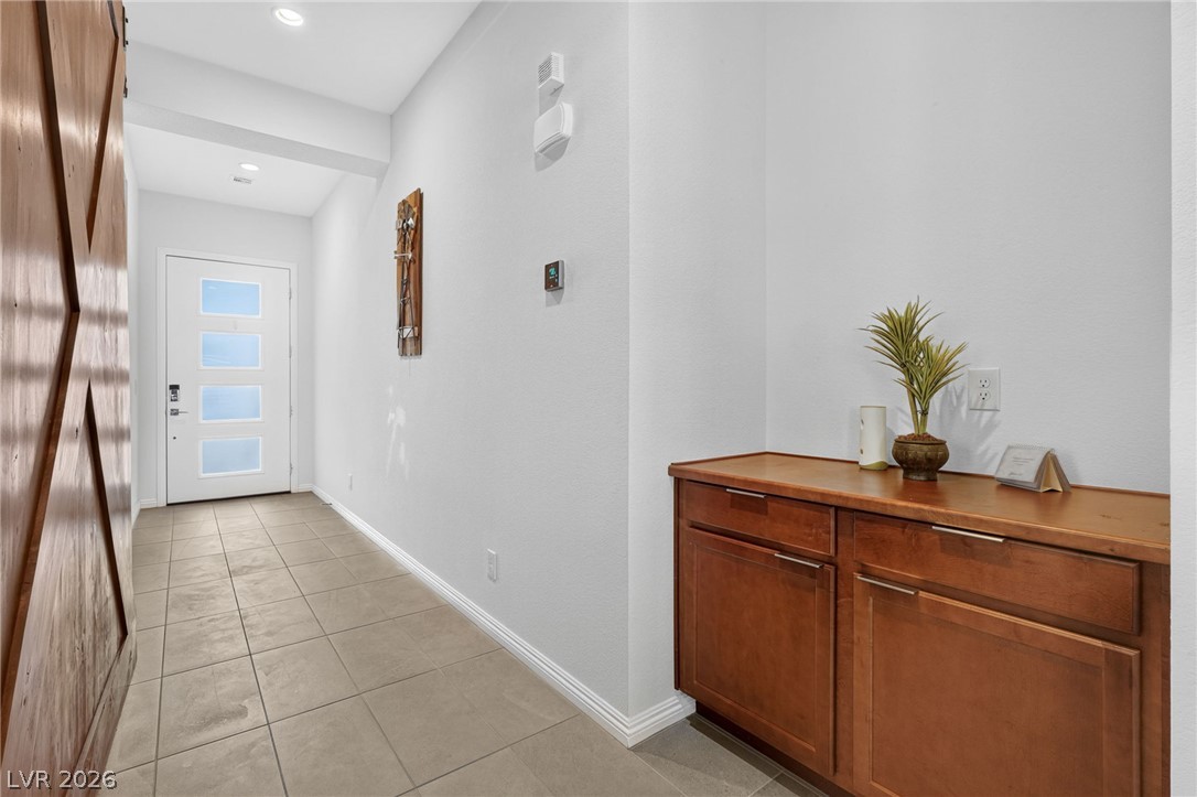 1179 North Water Street Property Photo 5