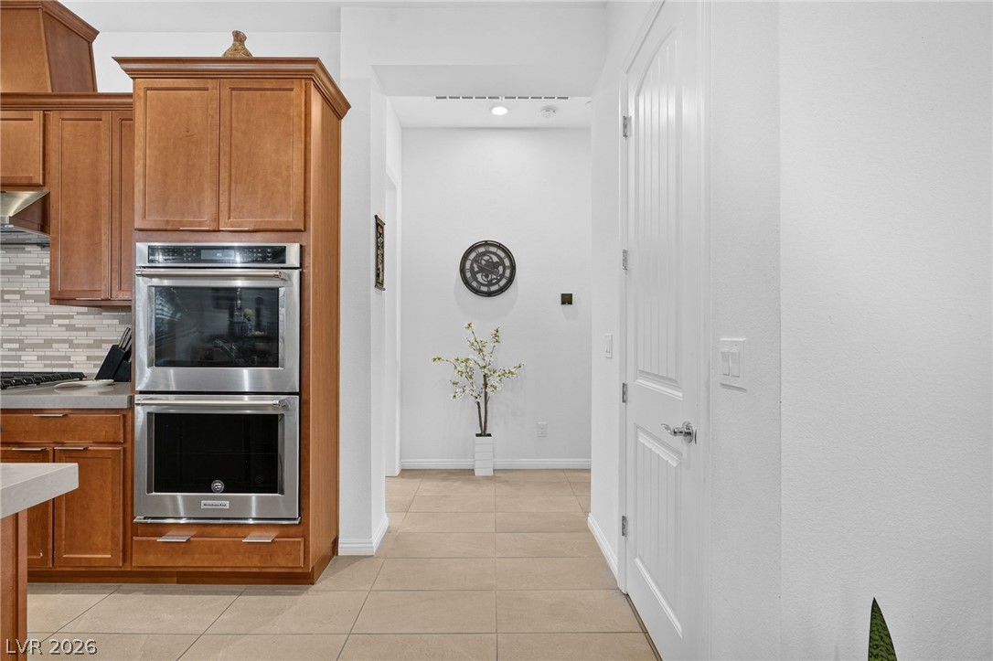 1179 North Water Street Property Photo 17
