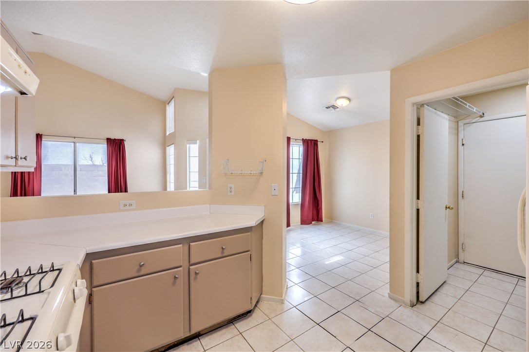 4656 Baby Bird Lane Property Photo 13