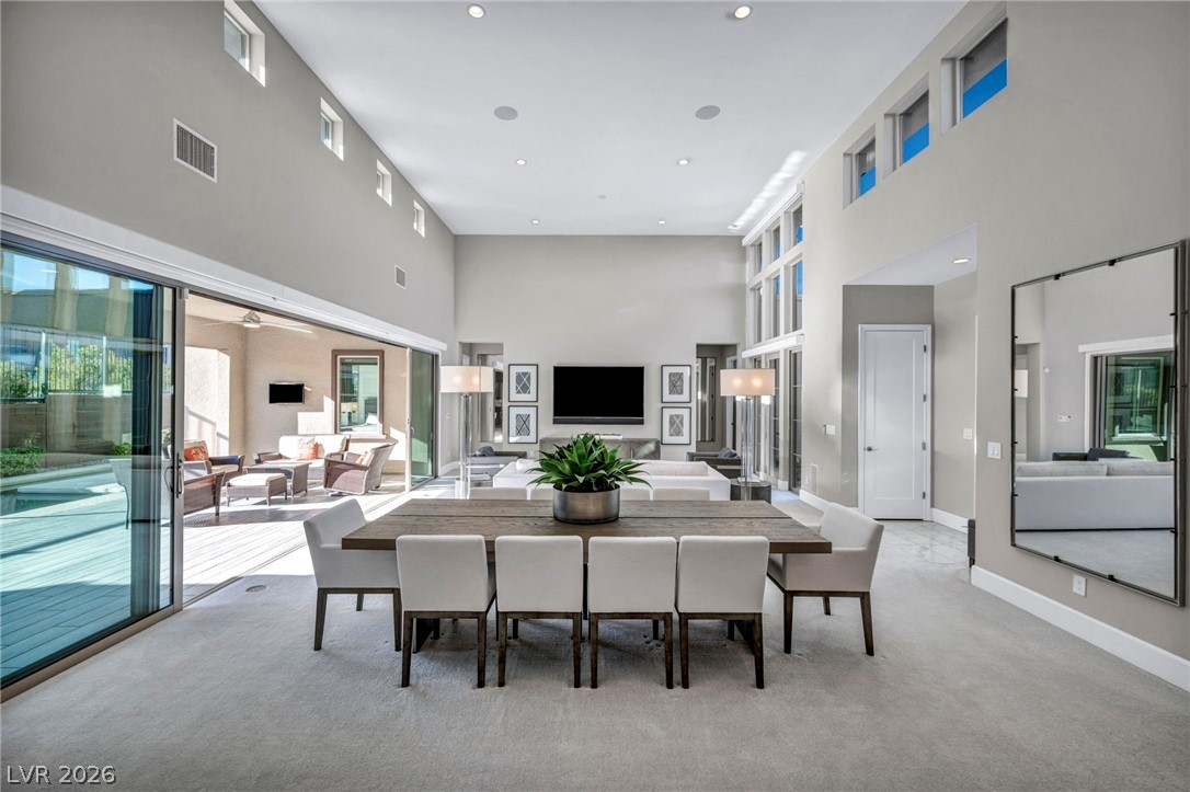 6675 Desert Crimson Street Property Photo 12
