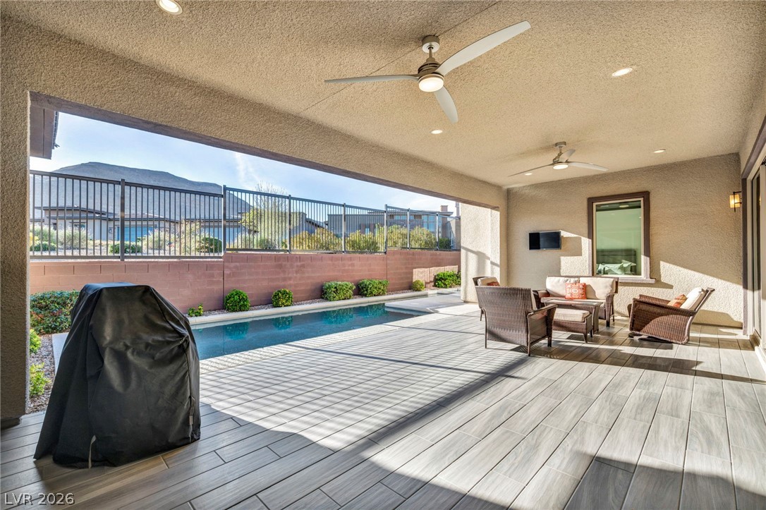6675 Desert Crimson Street Property Photo 45