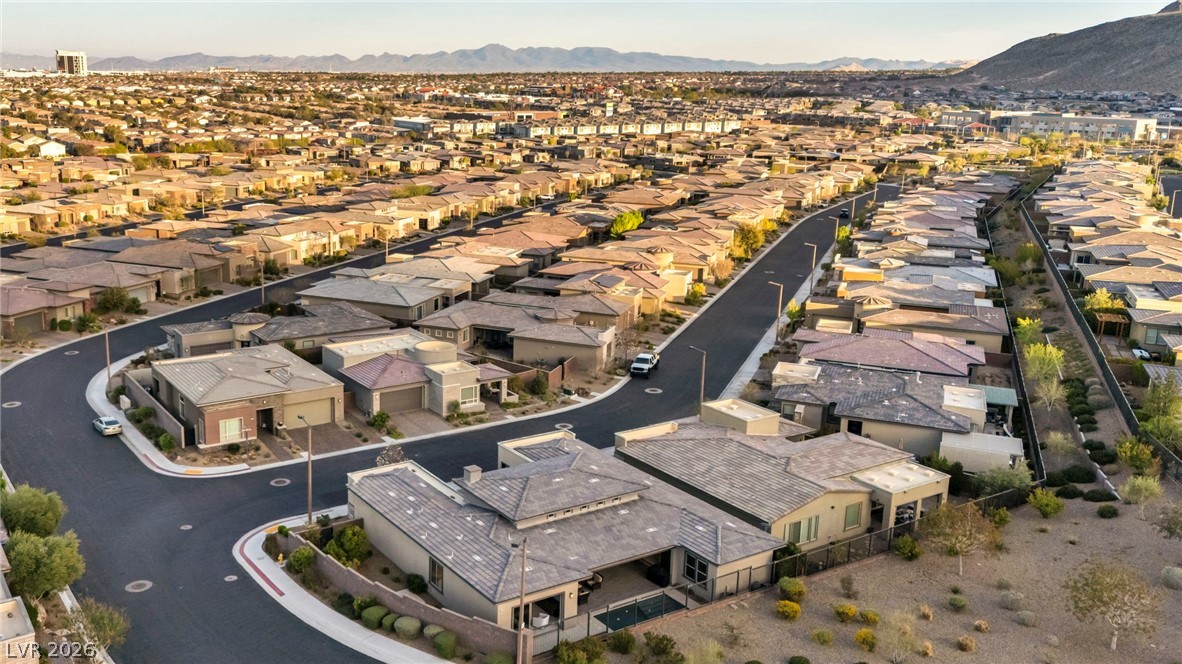 6675 Desert Crimson Street Property Photo 53