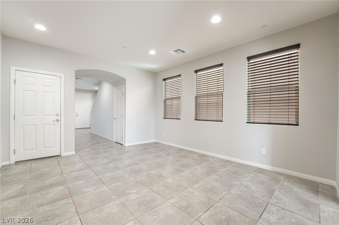 2332 Mundare Drive Property Photo 5