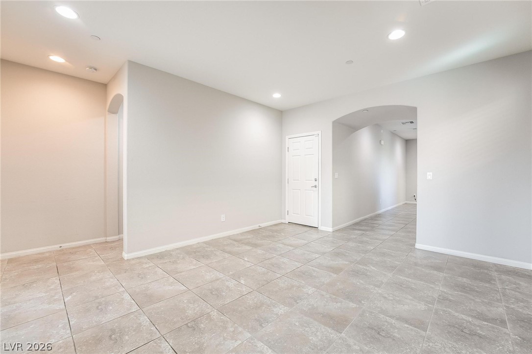 2332 Mundare Drive Property Photo 6