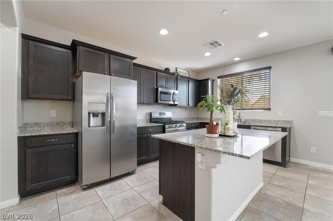 2332 Mundare Drive Property Photo 12
