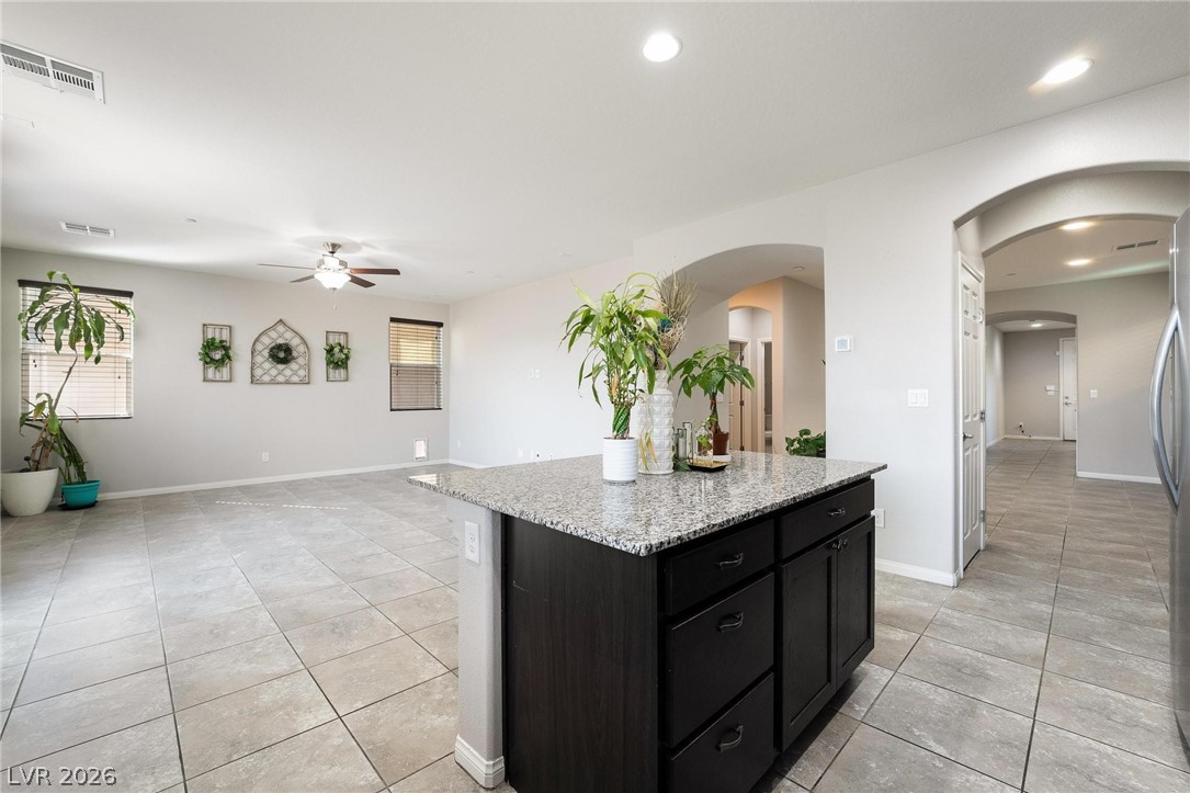 2332 Mundare Drive Property Photo 13