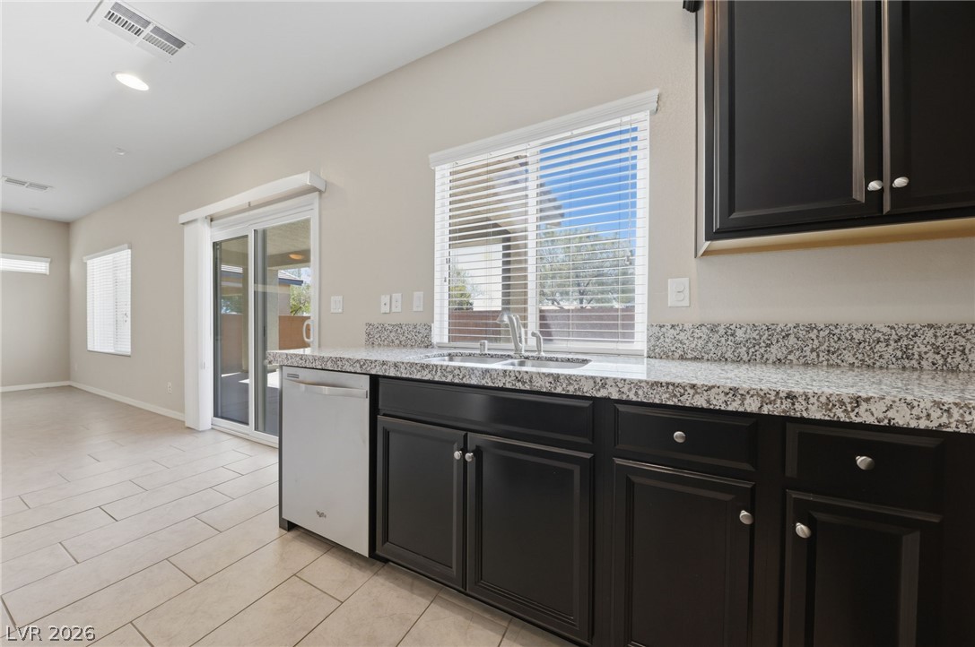 6451 Terra Miranda Avenue Property Photo 8