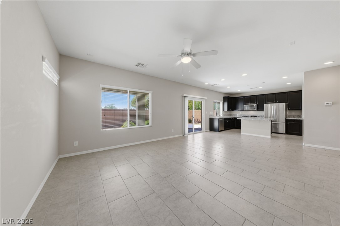6451 Terra Miranda Avenue Property Photo 13