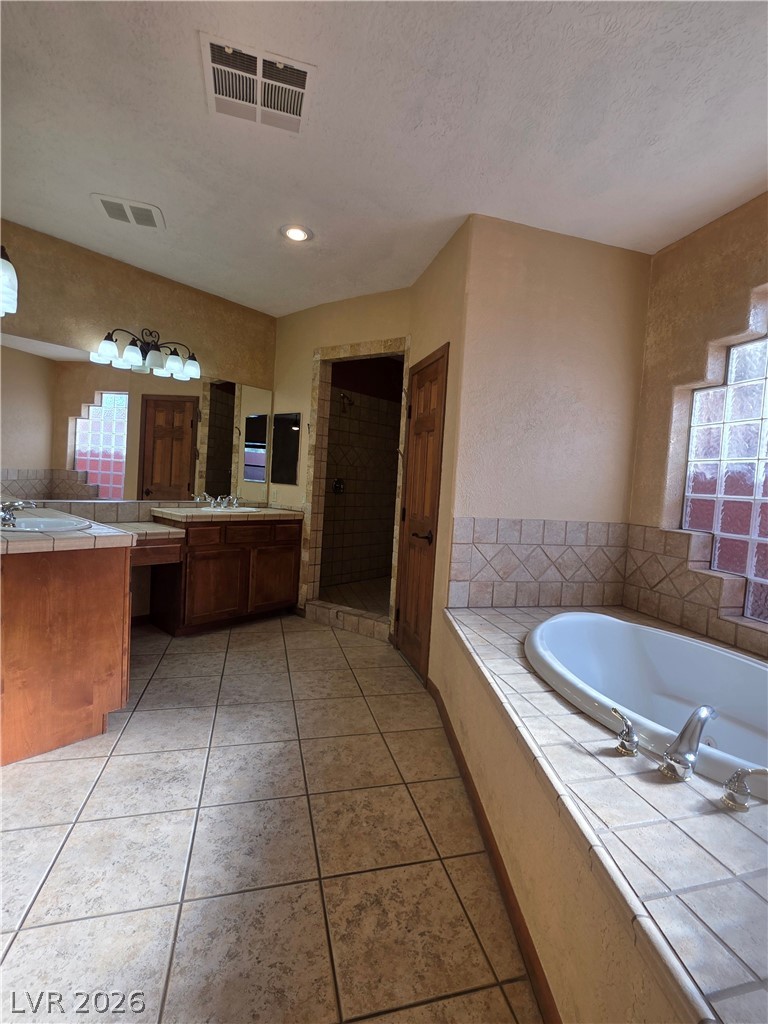 8152 Eagle Dancer Property Photo 23