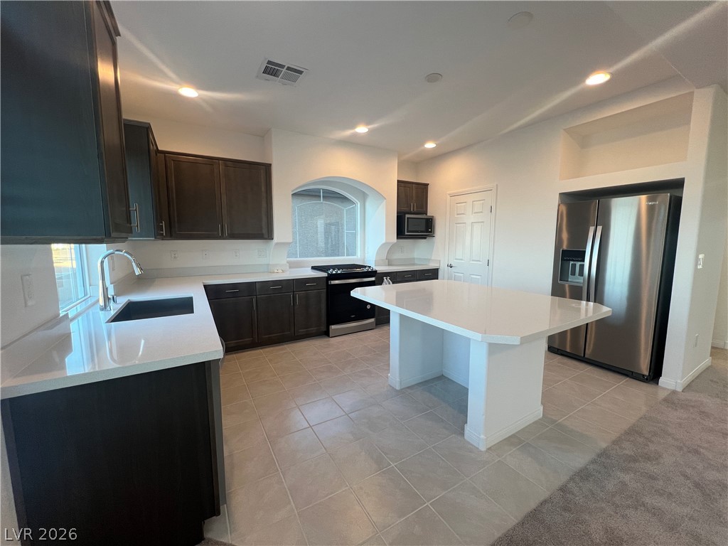 5872 Aurora Gold Avenue Property Photo 3