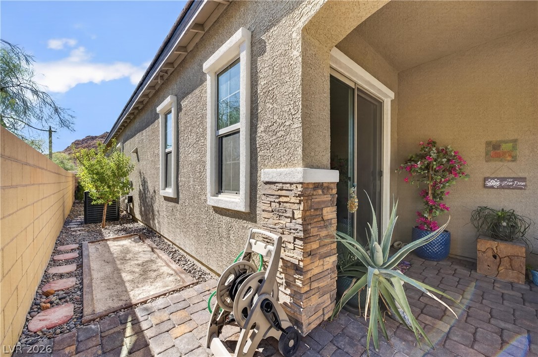 4 Bobado Lane Property Photo 6