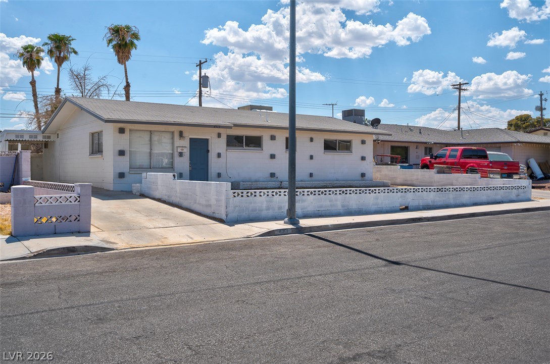 4313 El Conlon Avenue Property Photo 2