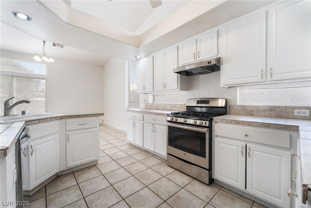 9882 Silver Chimes Court Property Photo 11