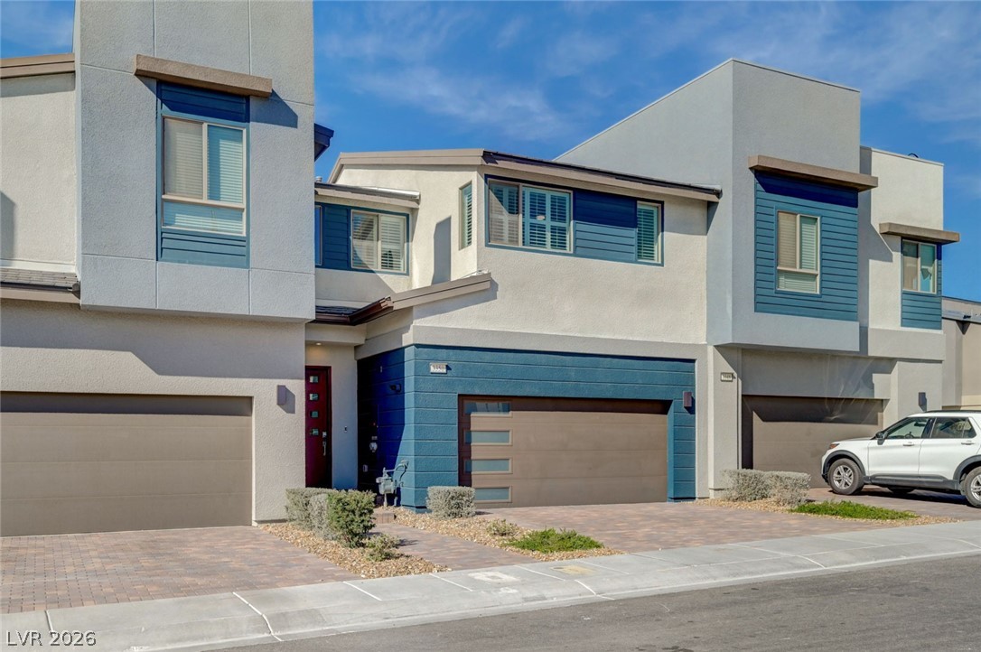 3350 Via Strada Street Property Photo 3
