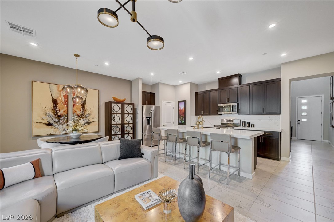 3350 Via Strada Street Property Photo 8