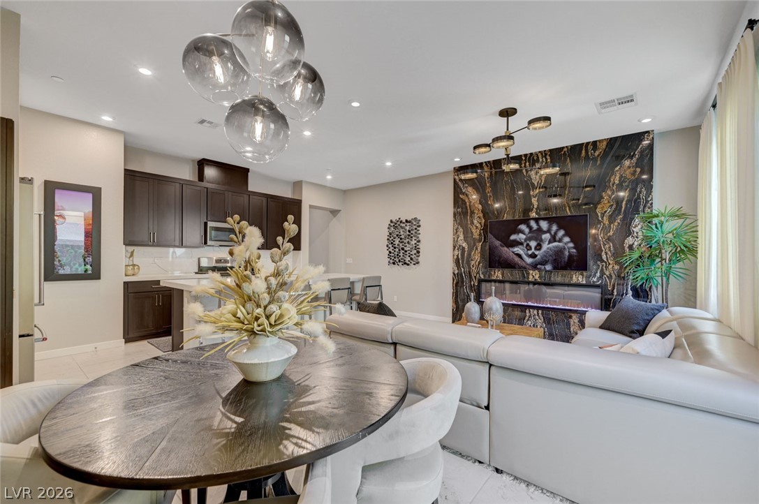 3350 Via Strada Street Property Photo 12