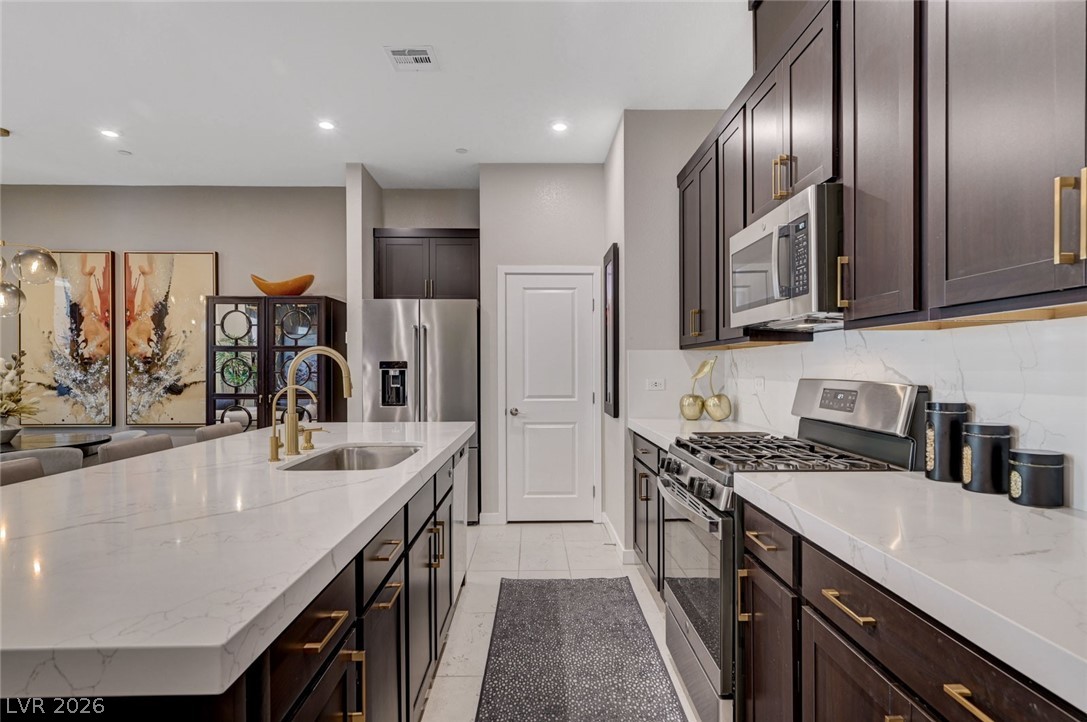 3350 Via Strada Street Property Photo 19