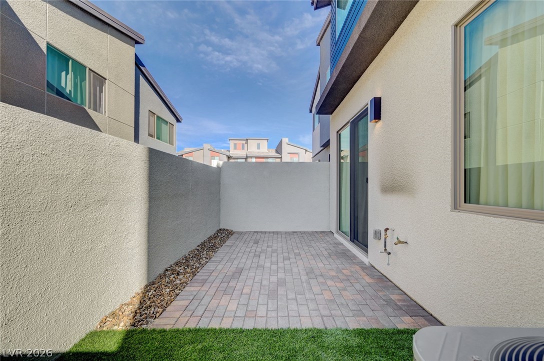 3350 Via Strada Street Property Photo 55