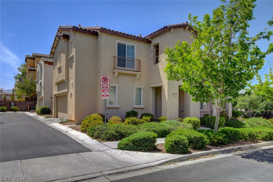 1797 Ardilea Street Property Photo 3