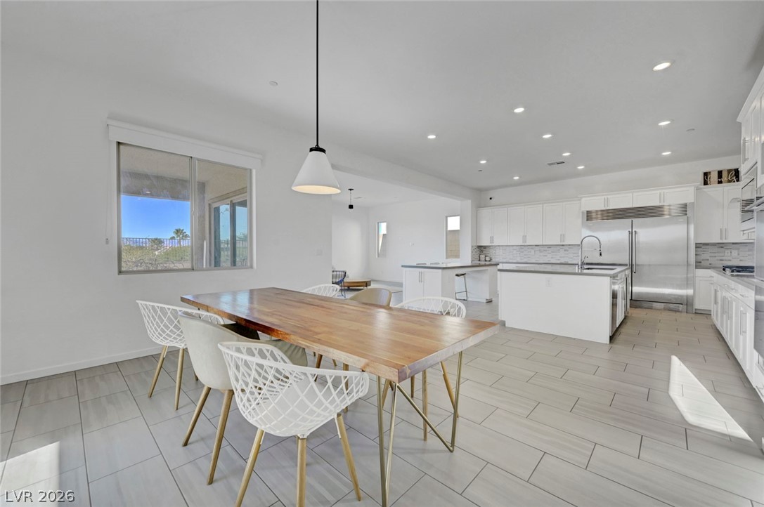 699 Glowing Horizon Street Property Photo 5