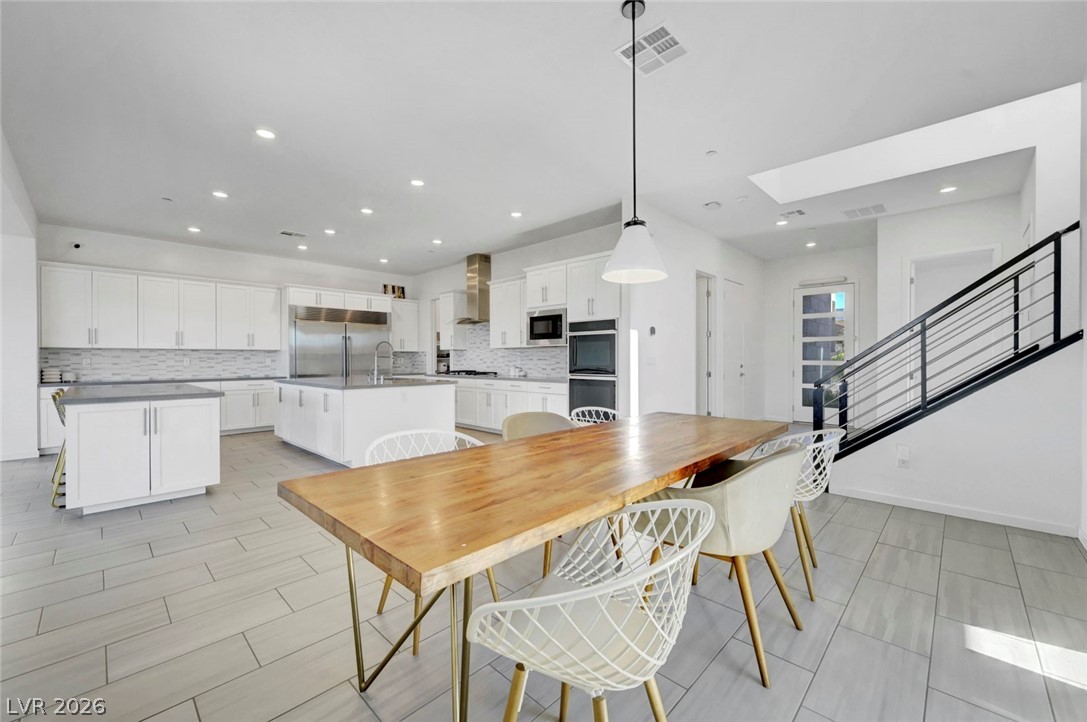 699 Glowing Horizon Street Property Photo 6