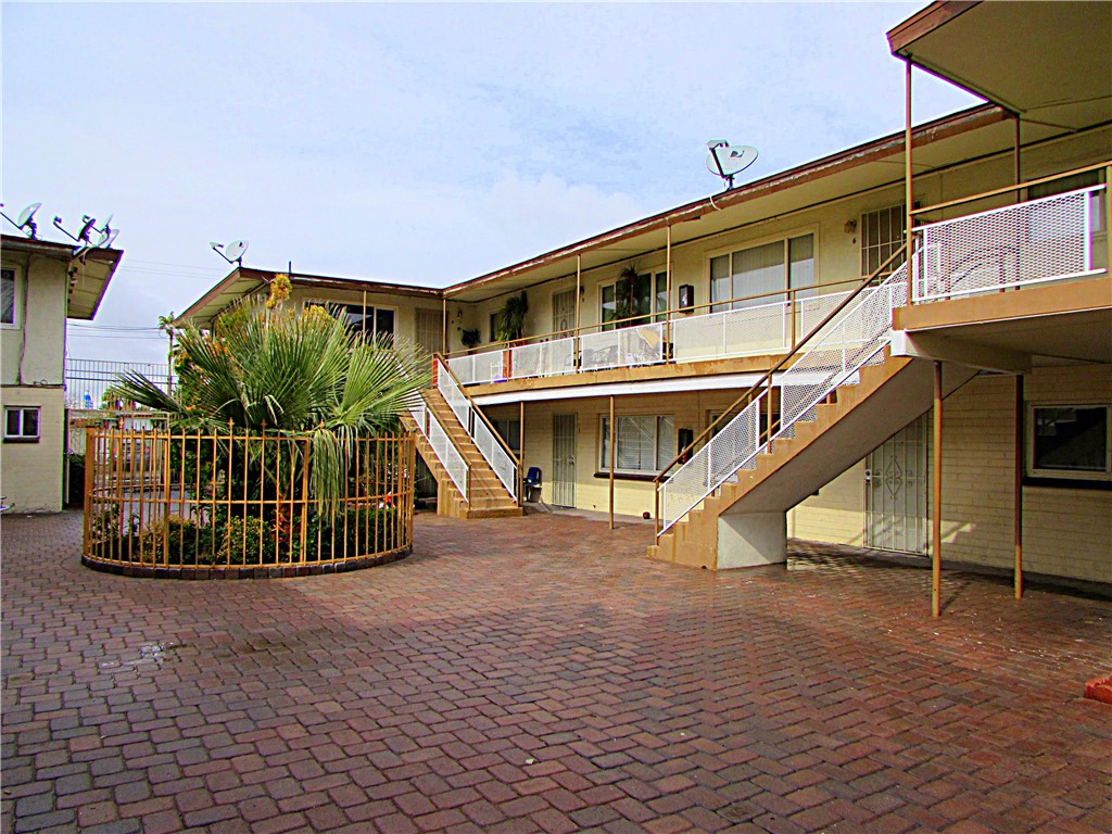 1904 Rexford Drive 3 Property Photo 1