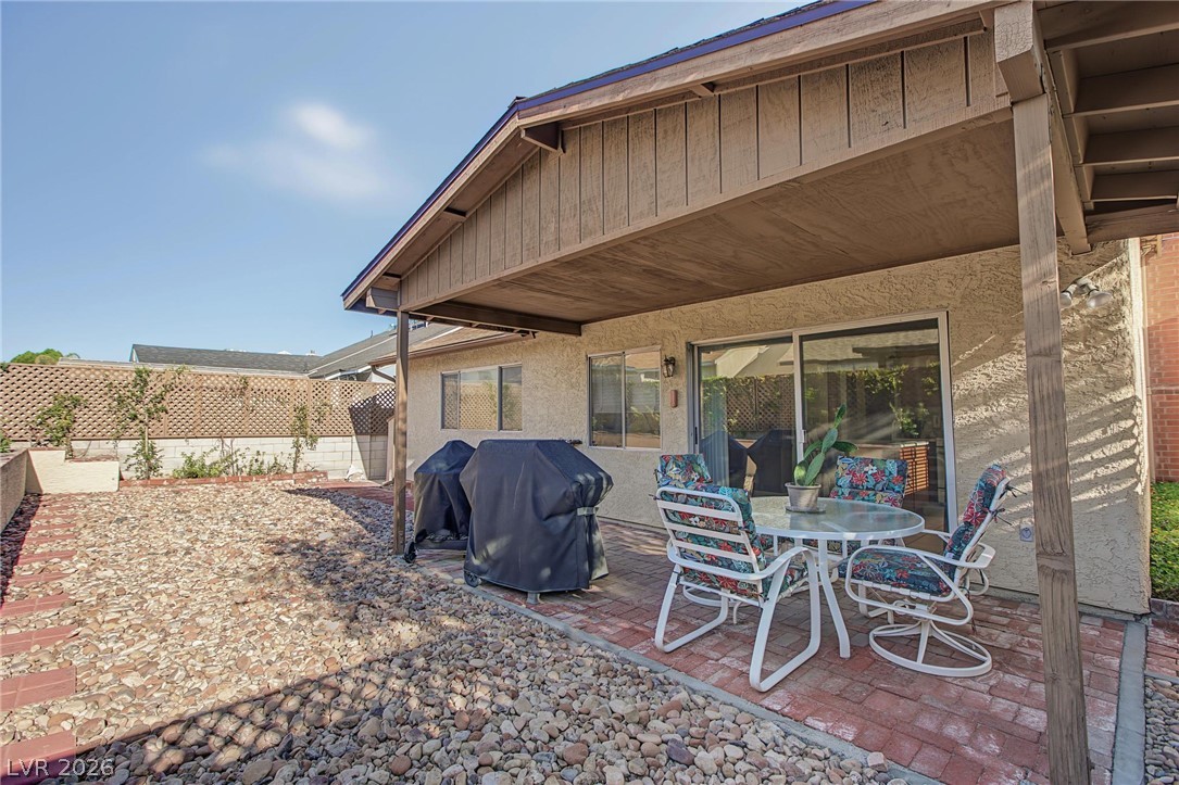 6333 Copperfield Avenue Property Photo 6