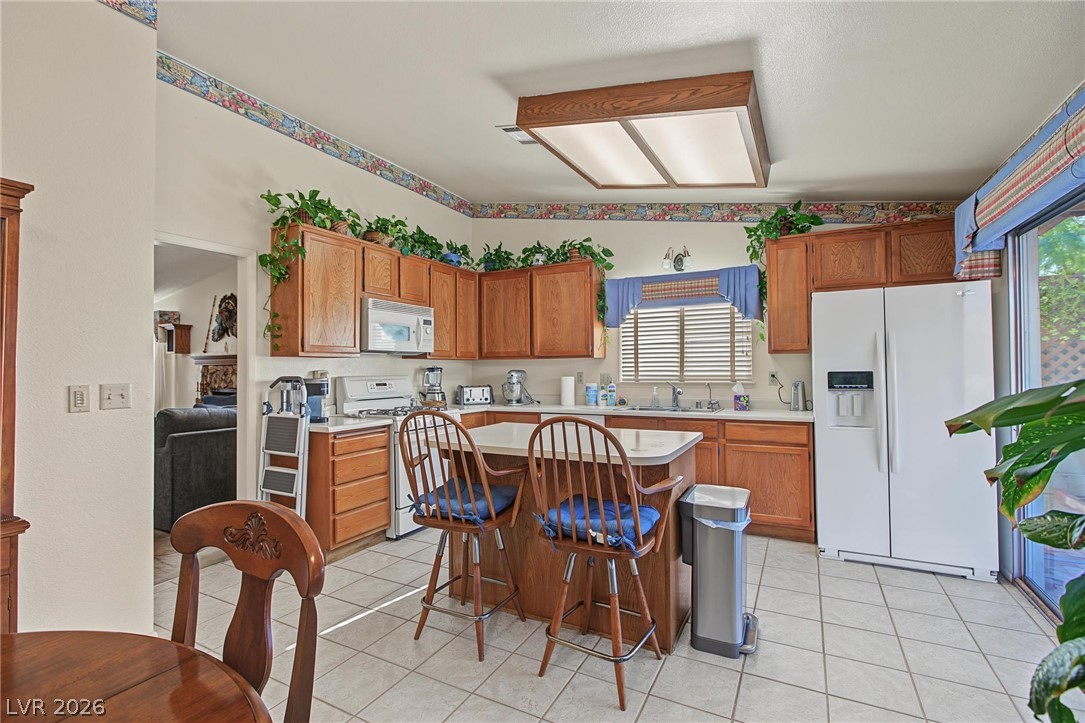 6333 Copperfield Avenue Property Photo 15