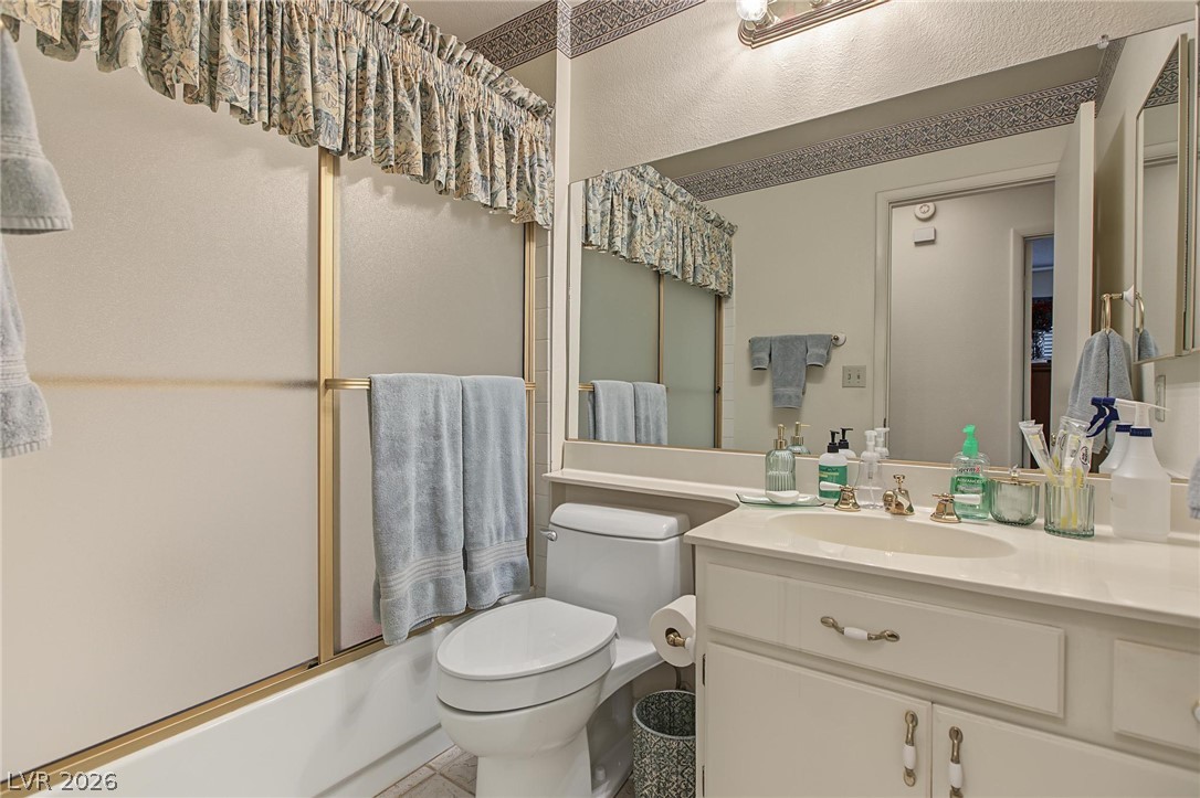 6333 Copperfield Avenue Property Photo 20
