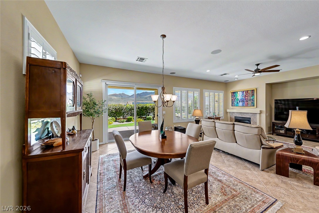 2204 Canyonville Drive Property Photo 11
