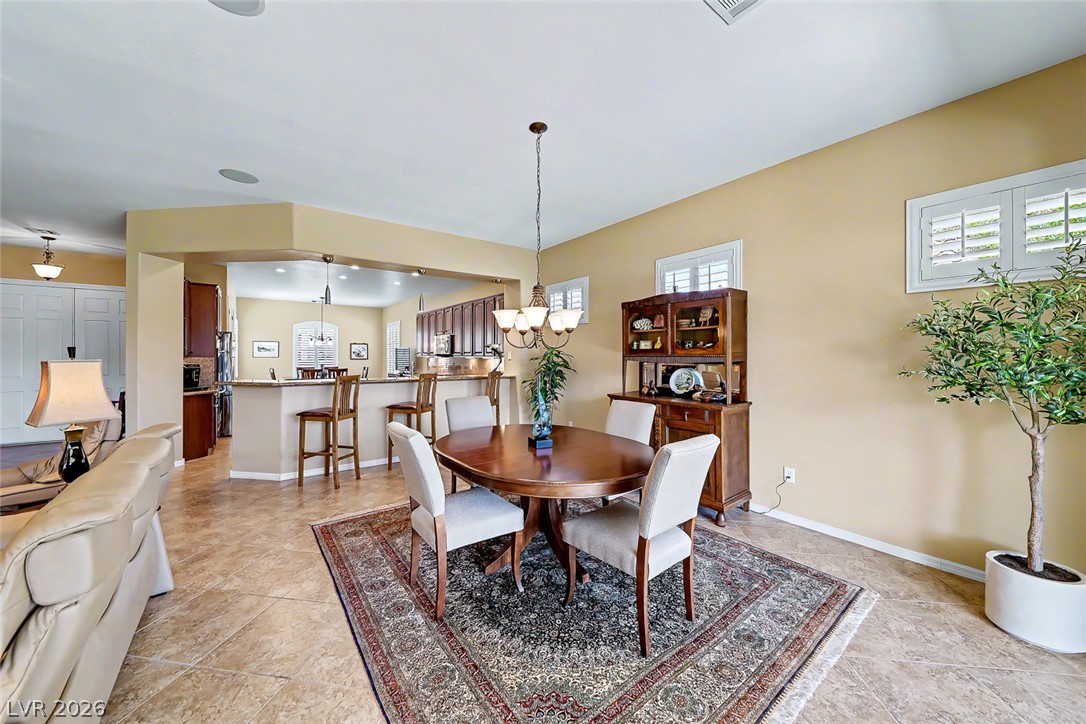 2204 Canyonville Drive Property Photo 12