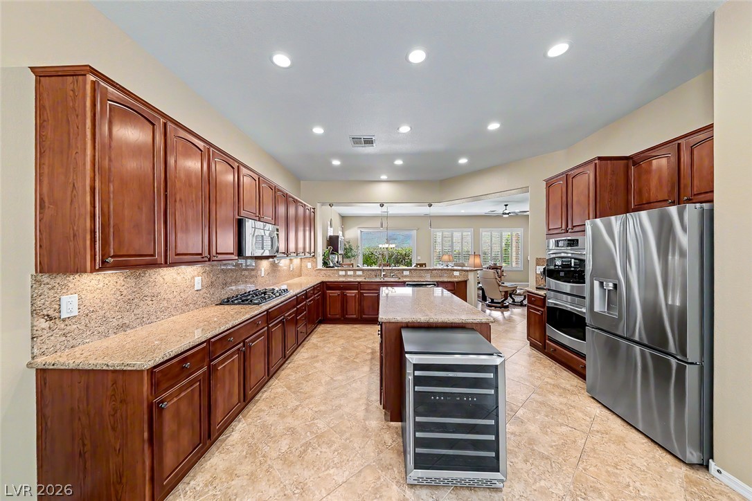 2204 Canyonville Drive Property Photo 15