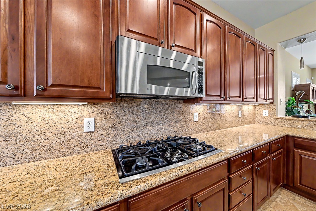 2204 Canyonville Drive Property Photo 18