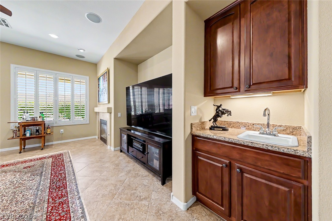 2204 Canyonville Drive Property Photo 21