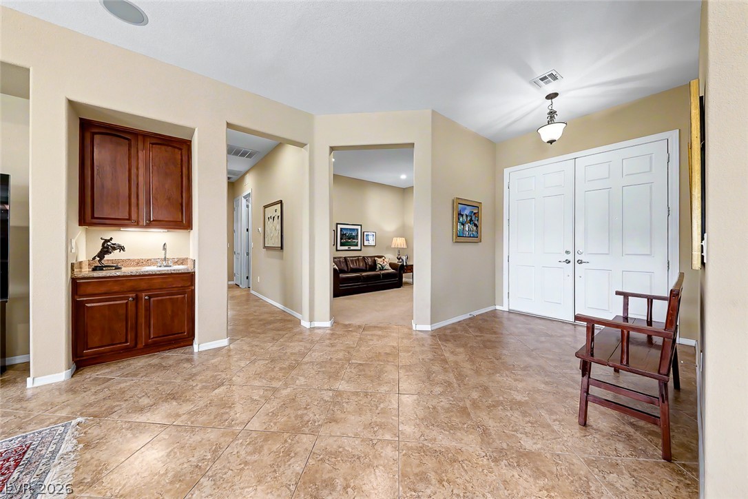 2204 Canyonville Drive Property Photo 22