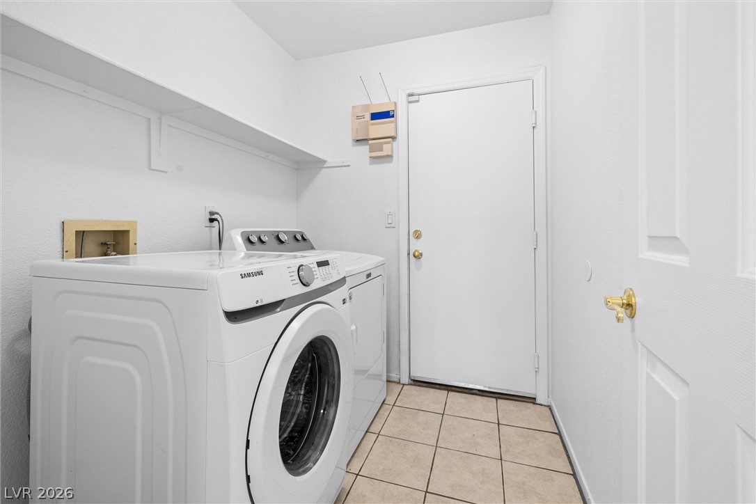 1601 Ghost Flower Court Property Photo 38