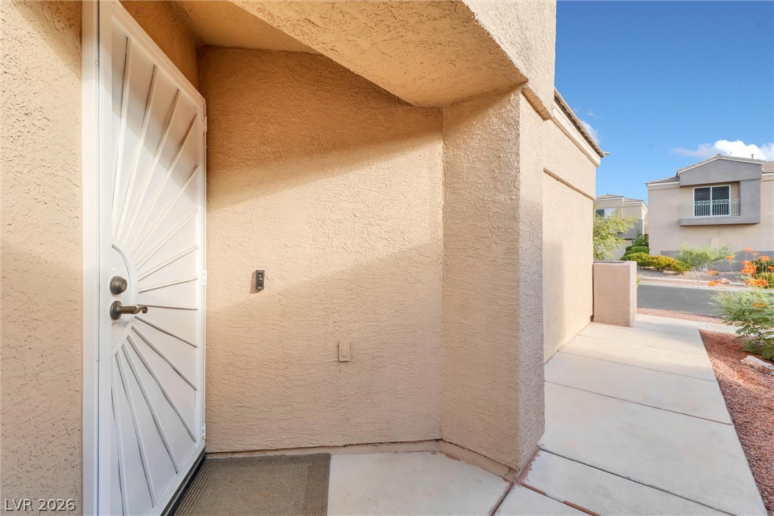 10529 India Hawthorn Avenue Property Photo 5