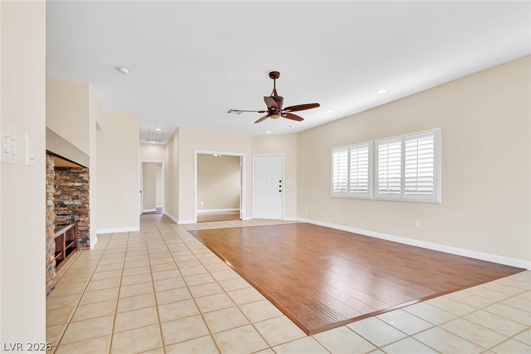 10529 India Hawthorn Avenue Property Photo 8