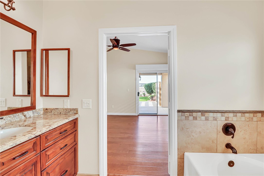 10529 India Hawthorn Avenue Property Photo 26