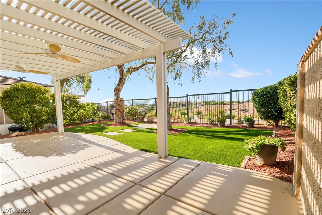 10529 India Hawthorn Avenue Property Photo 40