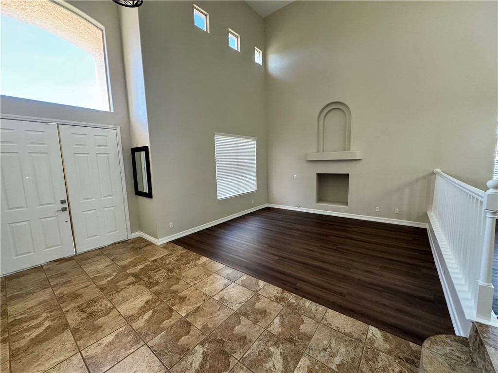 6586 West Diablo Drive Property Photo 2