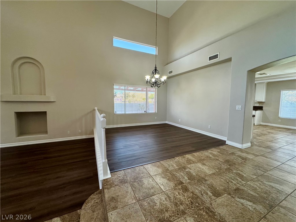 6586 West Diablo Drive Property Photo 3