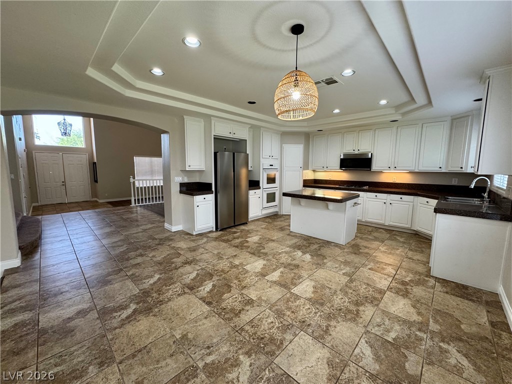 6586 West Diablo Drive Property Photo 9