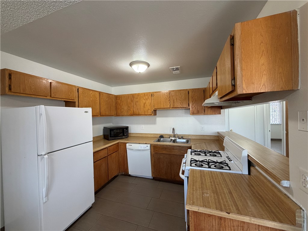 3704 Scuba Circle 4 Property Photo 11