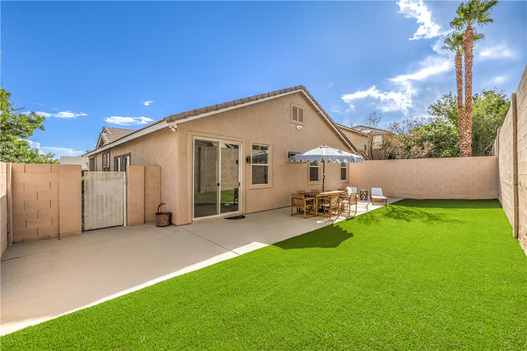 10762 Flame Vine Court Property Photo 15