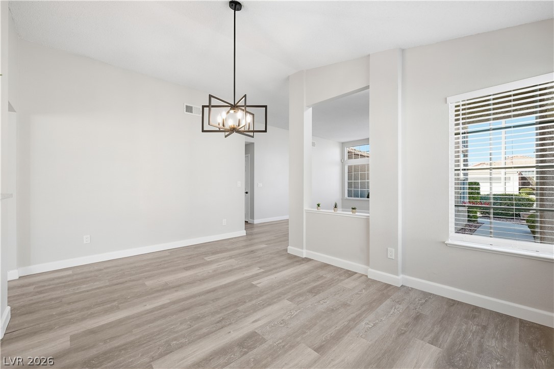 9817 Cross Creek Way Property Photo 11