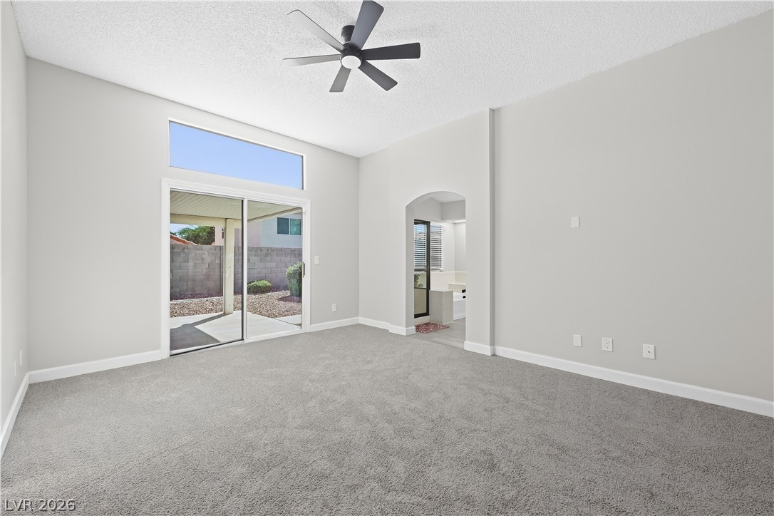 9817 Cross Creek Way Property Photo 18