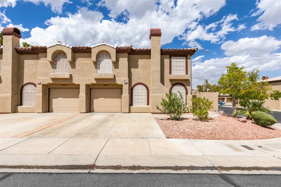 684 Harbor Mist Avenue Property Photo 1