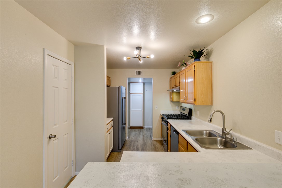 684 Harbor Mist Avenue Property Photo 24